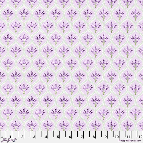 New Traditional by Lillian August - PWLA009.LAVENDER - 1/2 yard