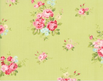 Caroline - Caroline Lt Green 1865015 - 1/2yd