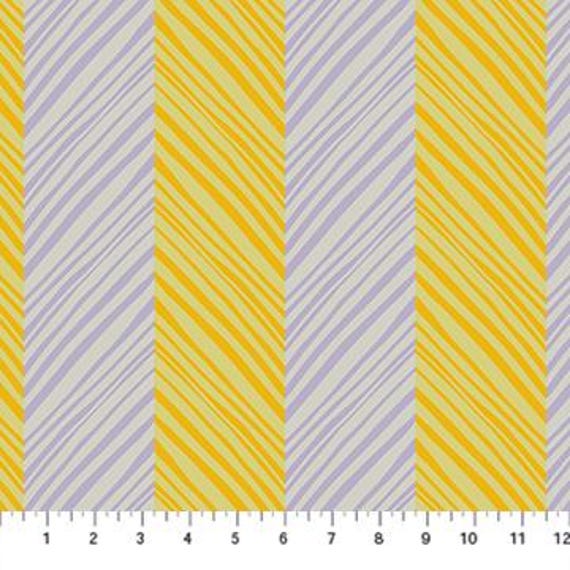 Perennial Borders by Anna Maria Parry AMT140-83V - 1/2 yard