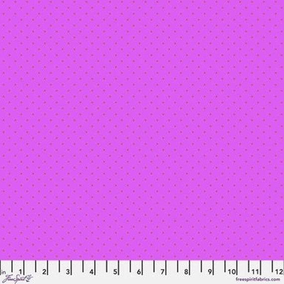 Tiny Beasts by Tula Pink - PWTP185 Thistle - 1/2yd