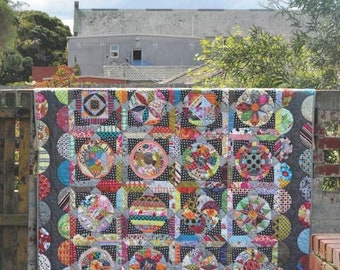 The Circle Game Quilt Pattern Booklet by Jen Kingwell