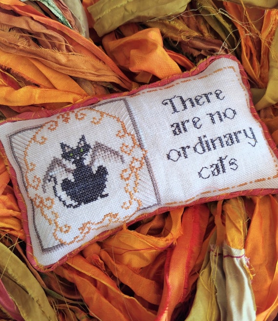 No Ordinary Cats - Mojo Stitches - Cross Stitch Chart