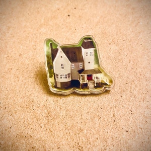 Beetlejuice movie - Maitland house - acrylic pin