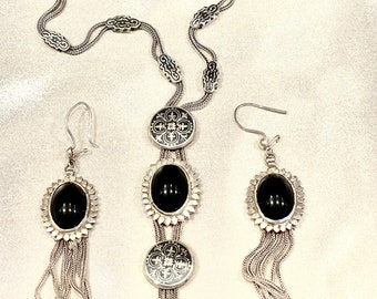 CLASSIC Turkish silver and onyx necklace and earrings