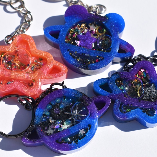 Cosmic planet shaker keychains - Space saturn planet with stars fidget toy keychain - Shaker with space bits