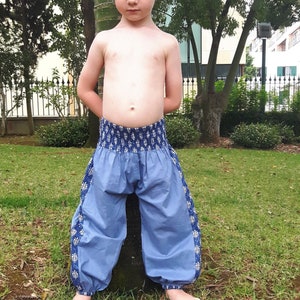 Aladdin boy's summer pants, beach pants, kid's harem pants, floral blue print, babies, boho, unisexe, ethnic pants, kids pants, Aummade