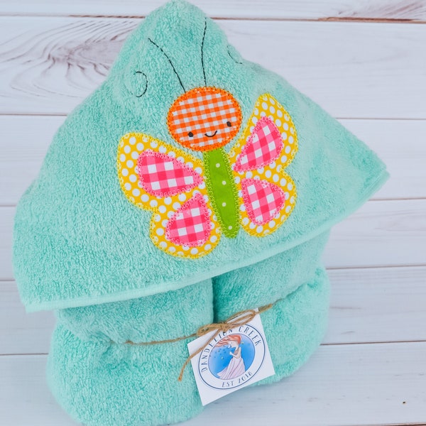 Hooded Towel - Butterfly Towel - Personalized Towels For Kids - Kids Beach Towel - Kids Bath Towel - Girls Birthday Gift - Personalized Gift