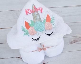 Personalized Hooded Towel - Unicorn Towel - Unicorn Gift - Gift For Girls - Girls Bath Towel - Hooded Baby Towel- Kids Beach Towel