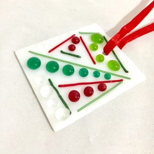 Geschmolzenem Glas Christbaumschmuck