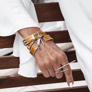 Auffallendes Wickelarmband in gelber Lederkombi! Leder Wickelmanschette und Armreif im Set