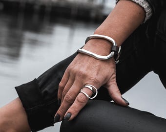 Bold metal and leather bracelet, Uno de 50 style bracelet, Unisex edgy and unique Jewelry