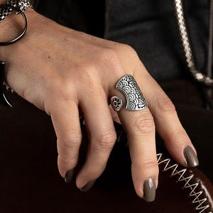 Anillo étnico de mandala, anillo de estilo indio, anillo con grabado floral, anillo ajustable, anillo boho-chic, regalo para ella