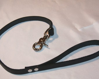 Leather Leash 3/4 (20mm) inch wide, 24, 30 and 36 inches long (no engraved edges)