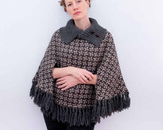 Vintage poncho, vintage 60s/70s poncho shawl, coll