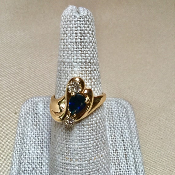 Sapphire and diamond ring, yellow 14k gold, one c… - image 1