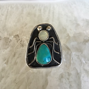 Bug ring, Sterling Silver, Turquoise and Shell, size 6