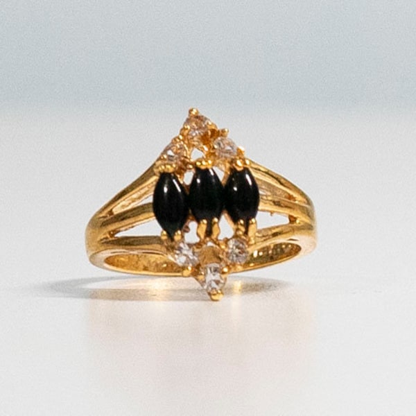 Diamond Shape Three Stone Onyx & Clear CZ Stones Ring 18Kt HGE Yellow Gold Cocktail Ring Size 6 semi-precious stone