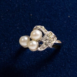 Vintage Avon 1973 Fashion Jewelry by Avon Silver Tone Evening Splendor Ring Size 4 to 5.5 Adjustable New Old Stock