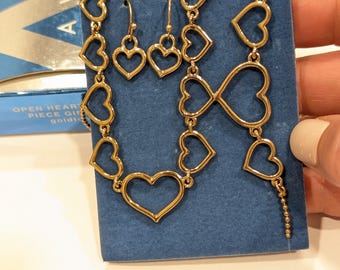 Avon Open Heart Goldtone Jewelry Set: Vintage Necklace, Bracelet