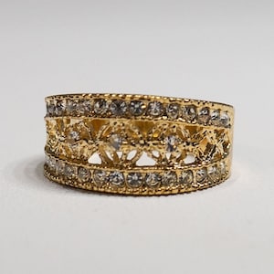 DAC White Zircon Ring April Ring Dazzling Crystals Band Yellow Gold Finish Icy Cluster Deborah Armstrong Size 8 1/2