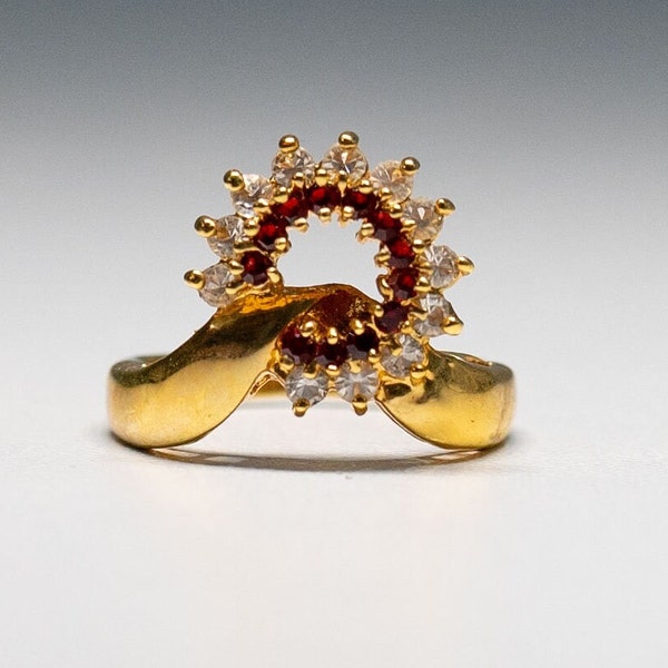 Vintage Victorian Garnet Ring Estate 18KT HGE Garnet Ring Gemstone Dazzling Crystals Size 8 Hallmarked