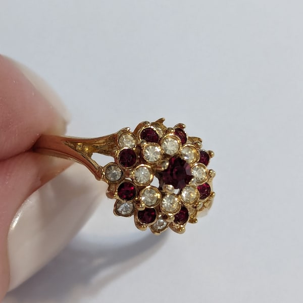 Garnet Layered Flower Ring 14KT Yellow Gold HGE Garnet Ring Esposito Red Garnet Dazzling Crystals Size 6 1/2