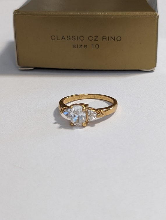 AVON Classic CZ Ring Cluster Solitaire Ring Size … - image 7