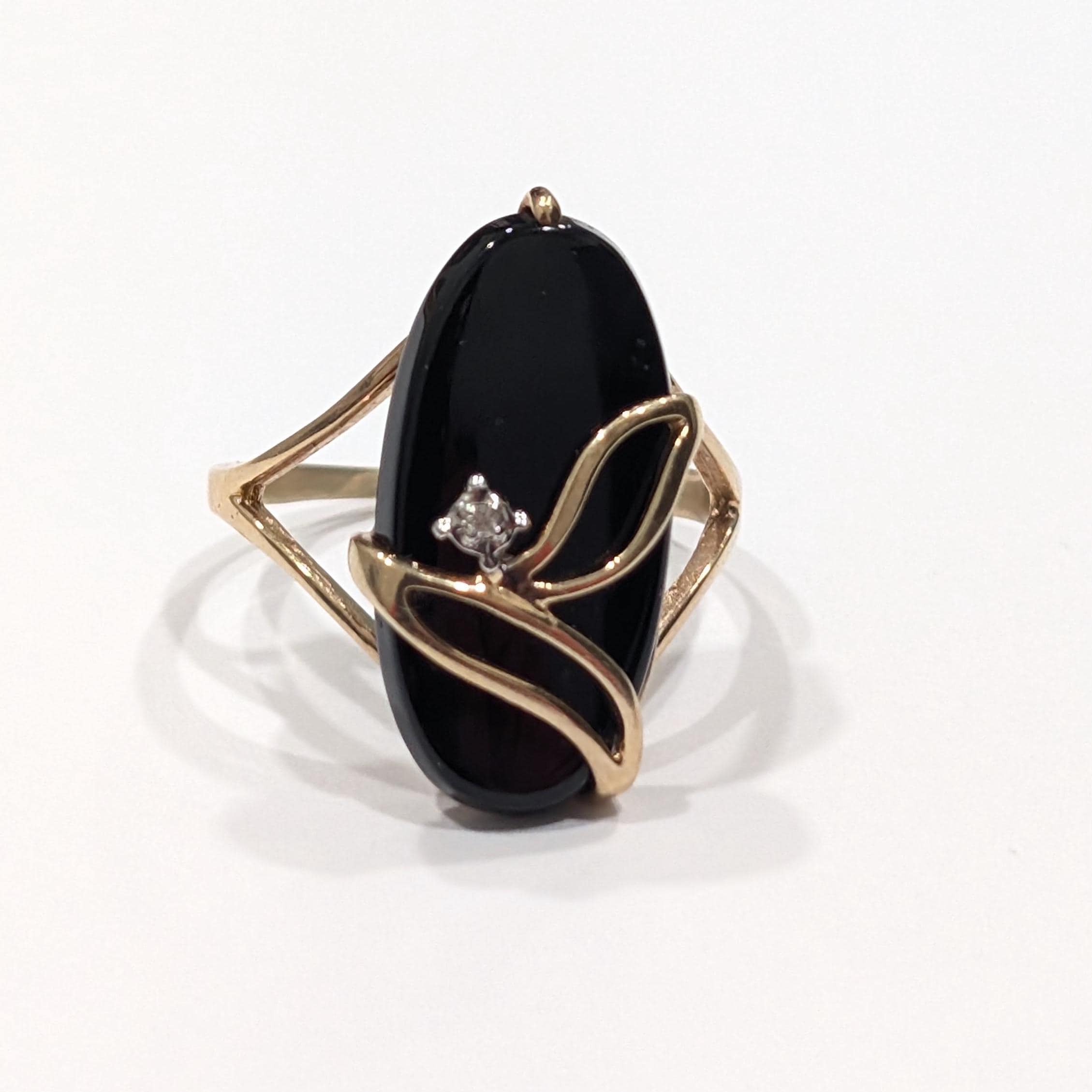 Vintage Solid 10K Black Onyx with Diamond Chip Yellow Gold Ring 10K  Cocktail Ring Filigree Setting Size Oval Onyx Marked - Main Image