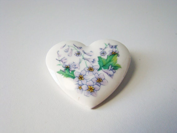 Vintage Avon Ceramic Heart Shaped Brooch Pin Purp… - image 2