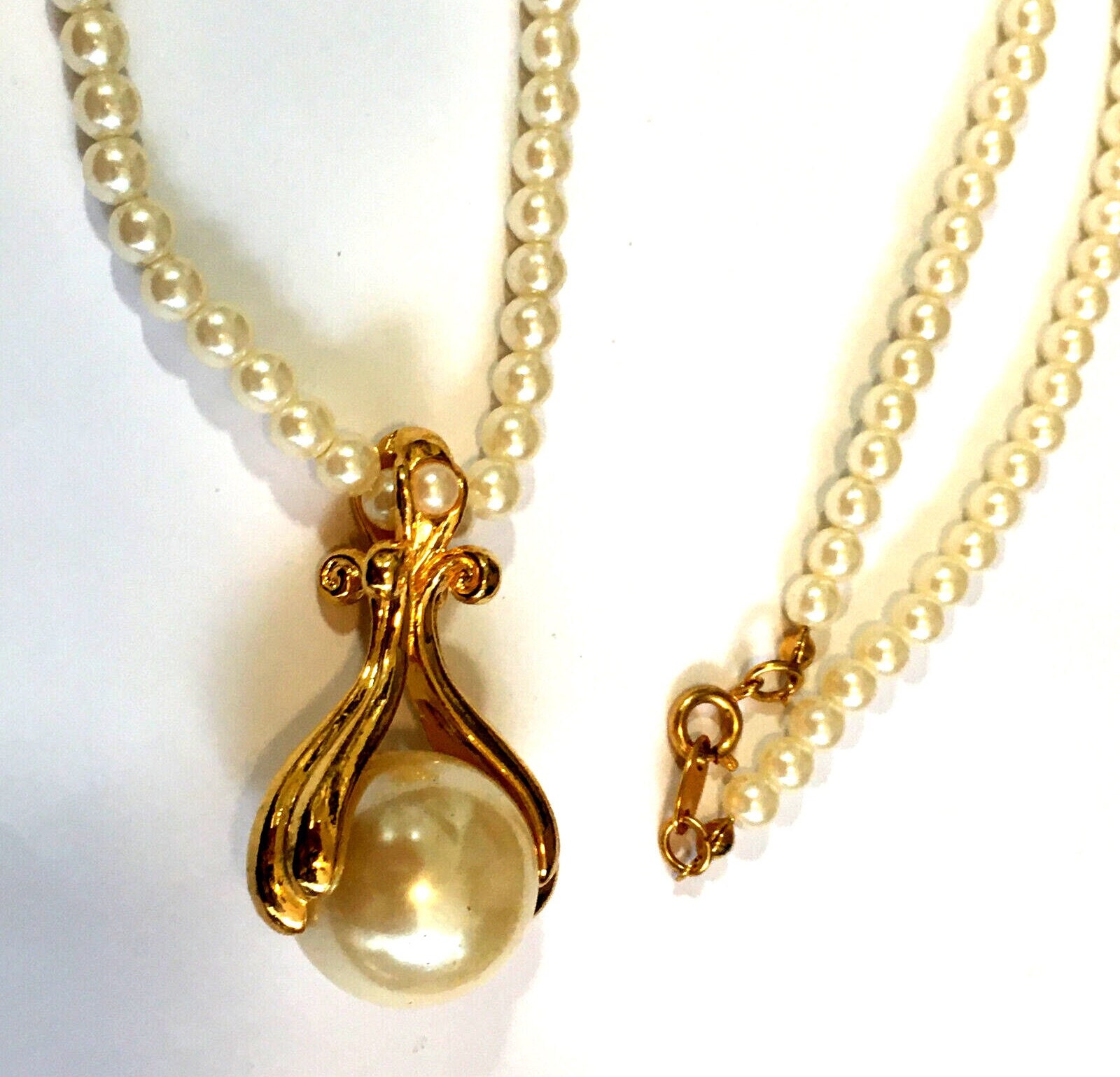 Avon Pendant Necklace Enamel Pearl Vintage Designer Jewelry -  CranberryManor Fine Antiques & Vintage Collectibles