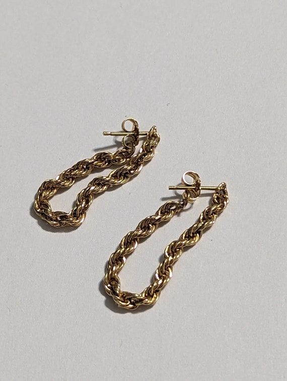 14K Dangle Hoop Looping Rope Chain Earrings in 14… - image 4