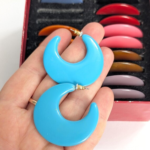 Kenneth Jay Lane KJL Lucite Crescent Hoop Earring… - image 3