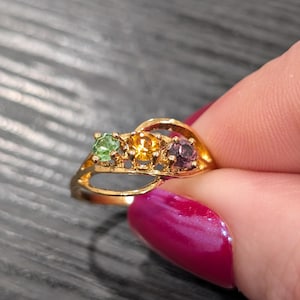 Multistone Bypass Design Ring Purple Green Yellow Crystal Birthstone Amethyst Citrine Peridot Ring Gold Rolled Mother Grandmother Family Sz7