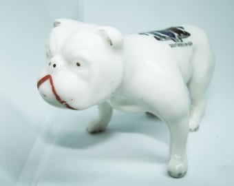 Figura de porcelana de fabricación británica de Bulldog Inglés, Southend-on-Sea