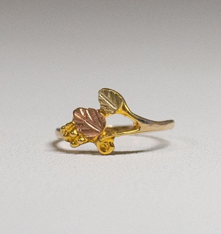 ♥️シルバー・ゴールド トランプセット Black Hills Gold 10k Grape Two Leaf Ring Size 5 1/2 10k Tri