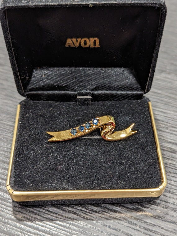 Avon Award Presidents Club Sapphire Ribbon Pin 19… - image 2