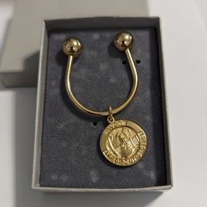 Avon Award &quot;President&#39;s Club&quot; Tribute Key Ring Award - 1984 Vintage Avon Presidents Club New Old Stock 49