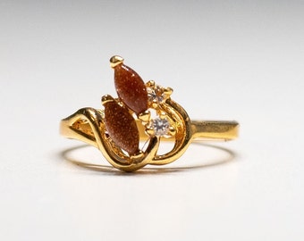 Tiny Gold Sunstone Gemstone Ring Couple Chakra 18Kt HGE Yellow Gold Size 6 hallmarked