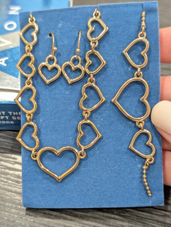 Avon Open Heart Goldtone Jewelry Set: Vintage Necklace, Bracelet