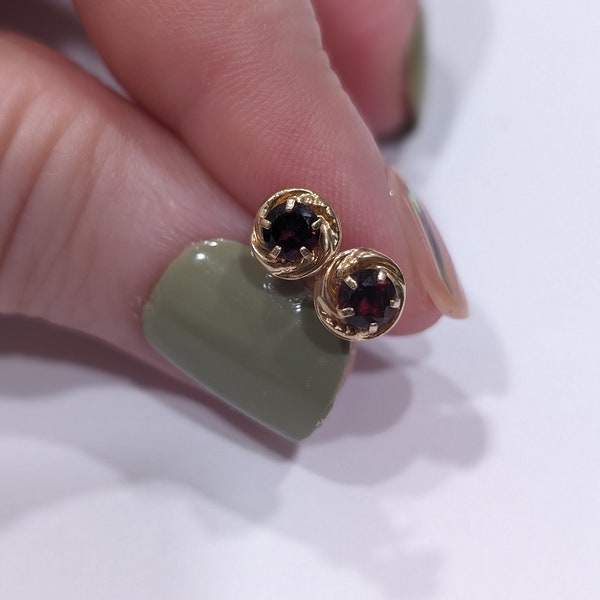 Tiny 14k Yellow Gold Garnet Round Diamond Cut Stud Post Earrings January Birthstone ZZ 585 European Gold  Stone Knot Earrings