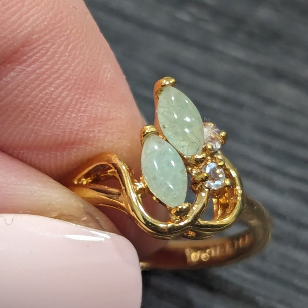 Tiny Aventurine Green with Swarovski Crystals 18KT HGE Yellow Gold Cocktail Ring Size 8