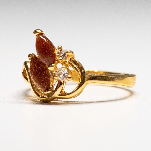 Sparkling Goldstone Gemstone Ring Couple Chakra Stones 18Kt HGE Yellow Gold Ring, Size 8 hallmarked