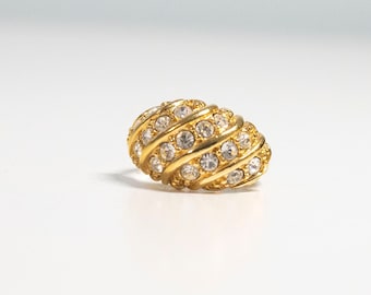 VINTAGE AVON Hollywood Style RING Clear Crystal Rhinestone Size 7 Avon Retro Clear Rhinestone Domed Gold Finish Stone Ring