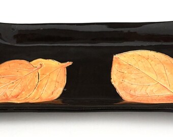 Tray with Inlaid Persimmon Leaves