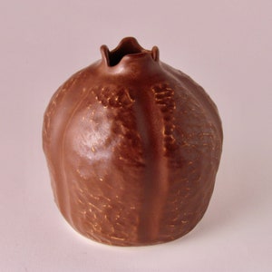 Vase en forme de grenade