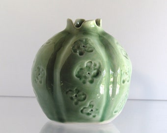 Vase with Pomegranate Shape