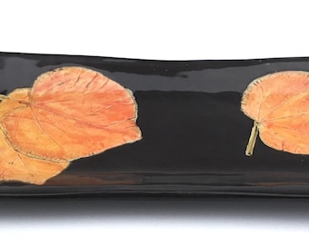 Tray with Inlaid Persimmon Leaves