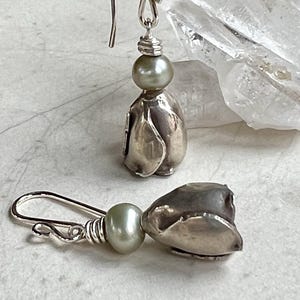 Green Pearl Earrings   Light Green Silver Dangle Earrings   Sterling Silver Earrings