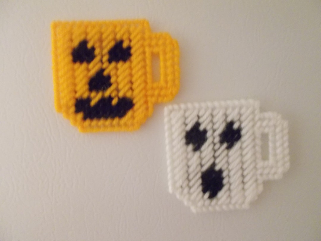 Plastic Canvas Halloween Magnet Set - Etsy
