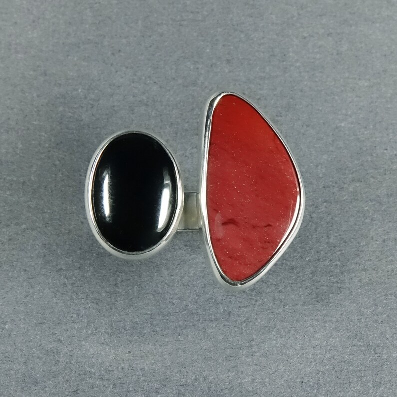 Mookaite and Onxy Floating Twin Stone Statement ring in Sterling
